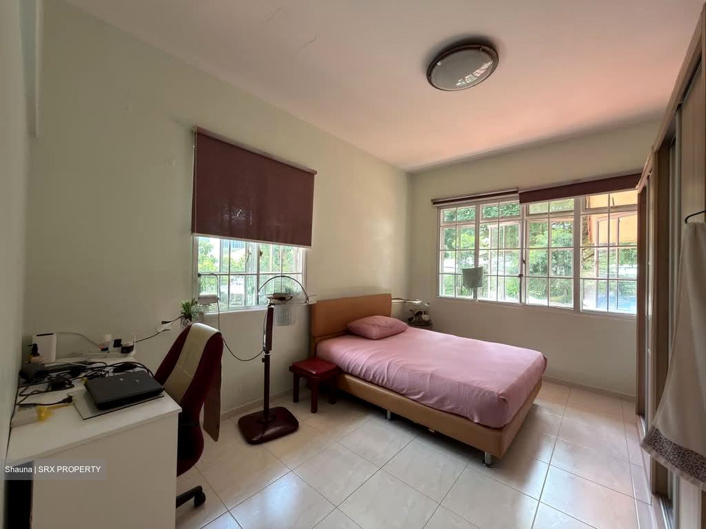 Thrift Drive (D19), Terrace #536324141
